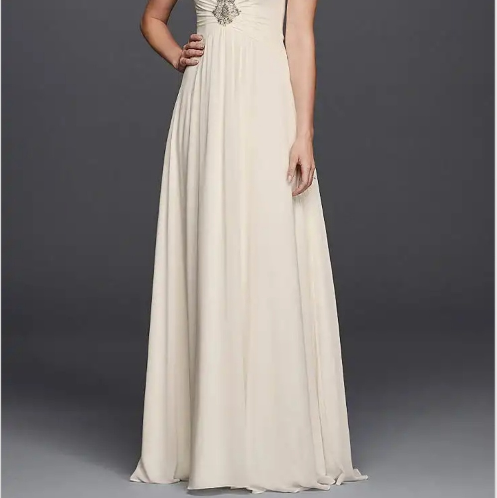 BNWT Wedding dress ivory - Picture 2 of 3